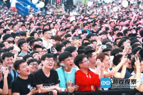 首届国际武汉斗鱼直播节盛大开幕 首日入园近16万人次