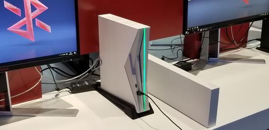 小霸王Z+新游戏电脑发布 搭载正版Win10系统