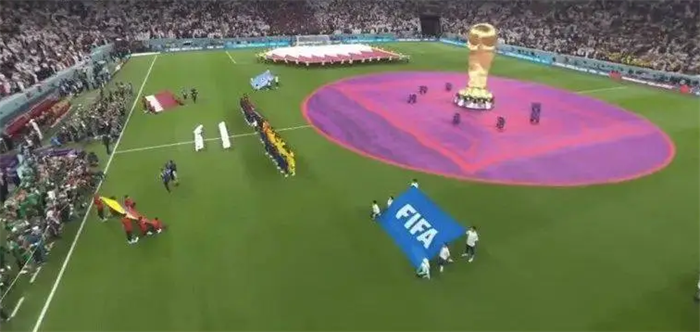 卡塔尔世界杯足球游戏
